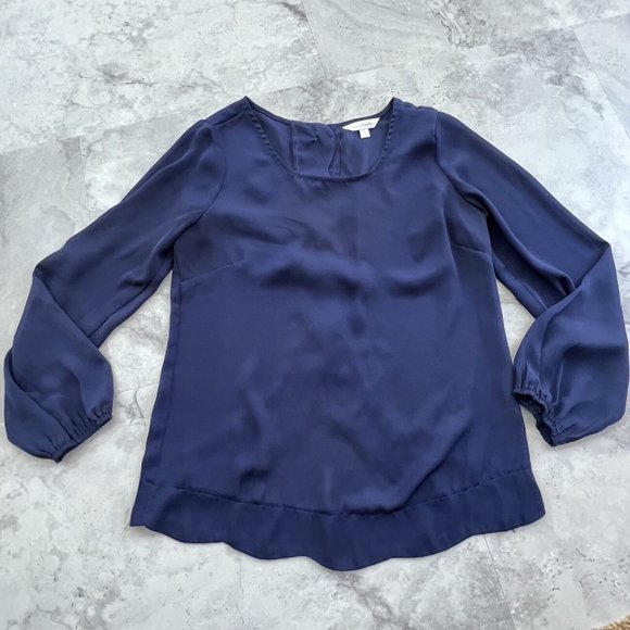 Charming Charlie Blue Top Size Small‎ S Button Back Scalloped Blouse - Picture 1 of 3
